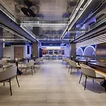 Atour X Hotel Shanghai Pudong Babaiban
